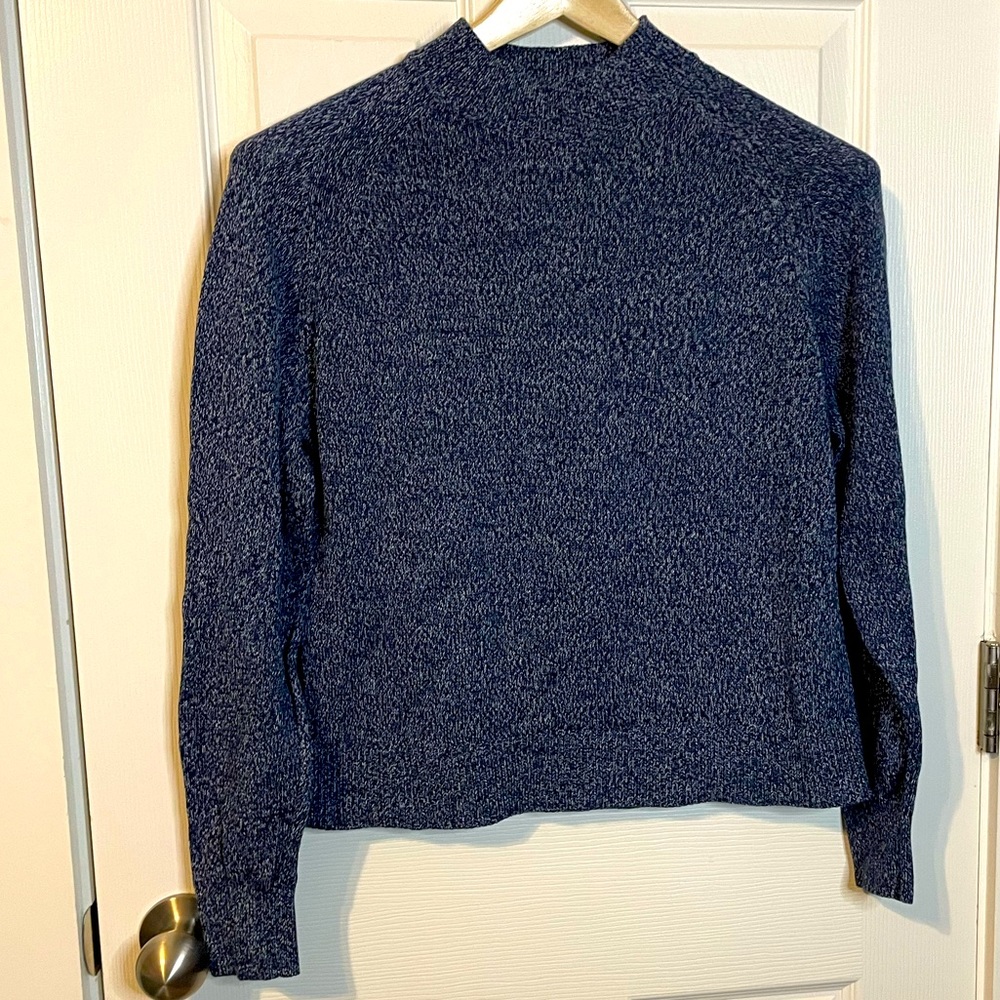 Everlane blue / white speckled cotton mock turtleneck neckline knit sweater sz S